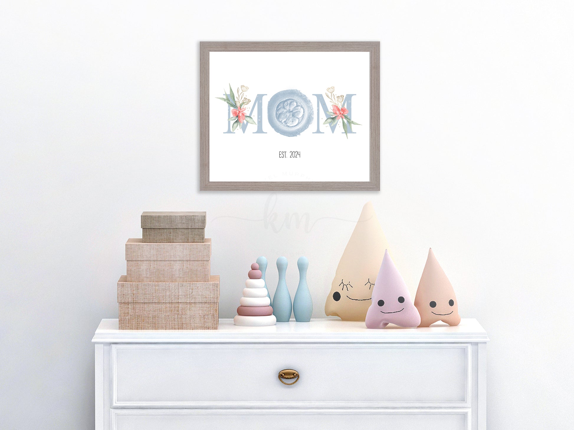 Custom embryo art with Mom text, made for honoring motherhood through IVF or loss

